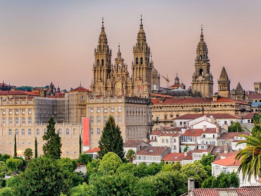 Snug Apartment in Santiago de Compostela With Terrace