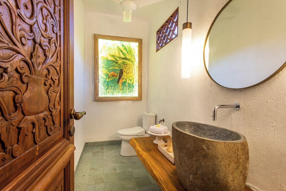 PinkPrivate Sanur - for Cool Adults Only