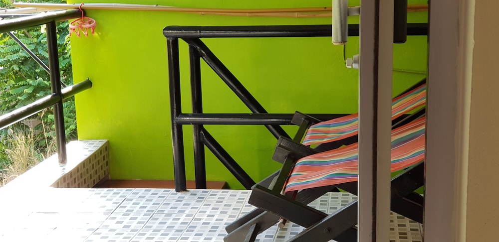 Zone6 Coworking Beach Apartment