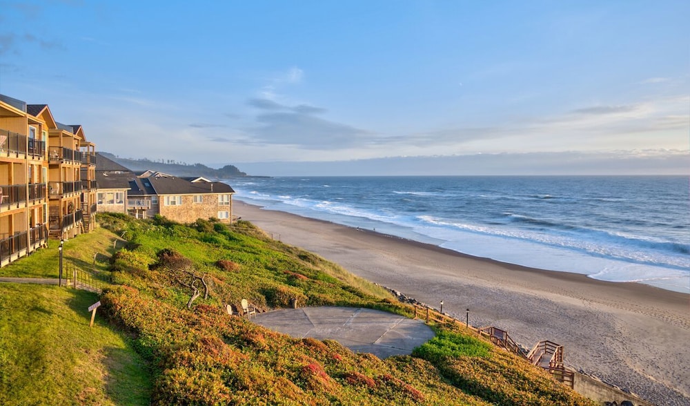Hotel Cavalier Beachfront Condominiums - Image 1