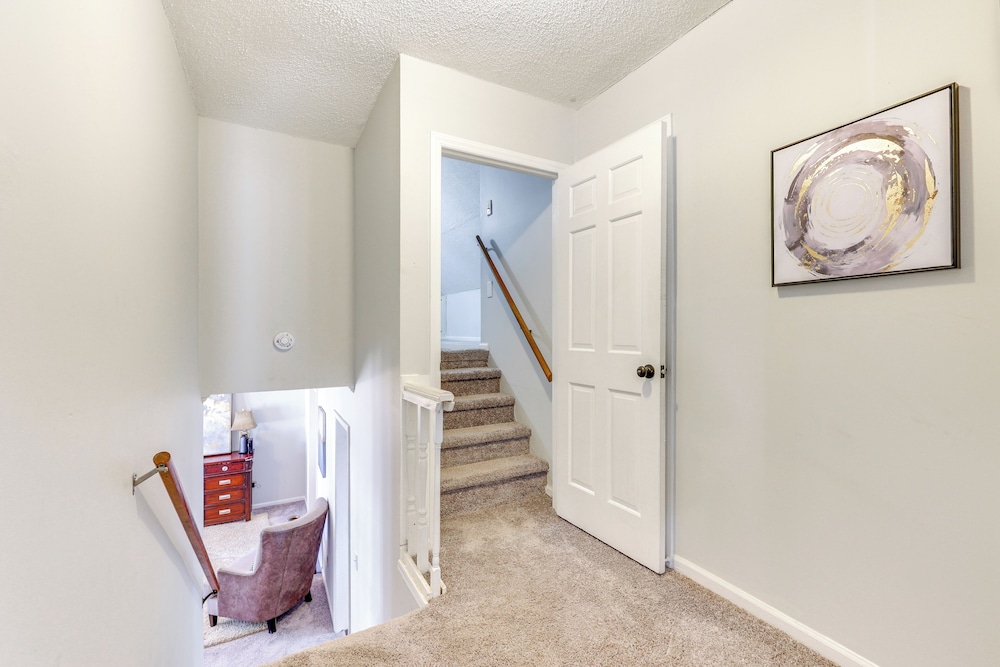 4 Mi to Dtwn: Home w/ Deck & Yard in Wilson