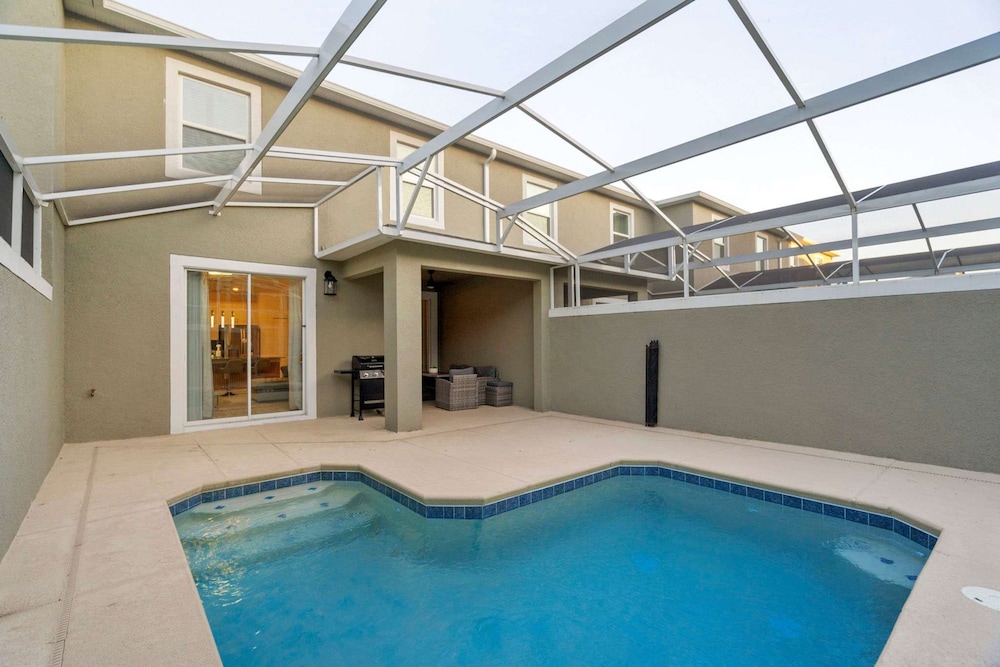 Special 4bedroom TH w Private Pool Next to Disney