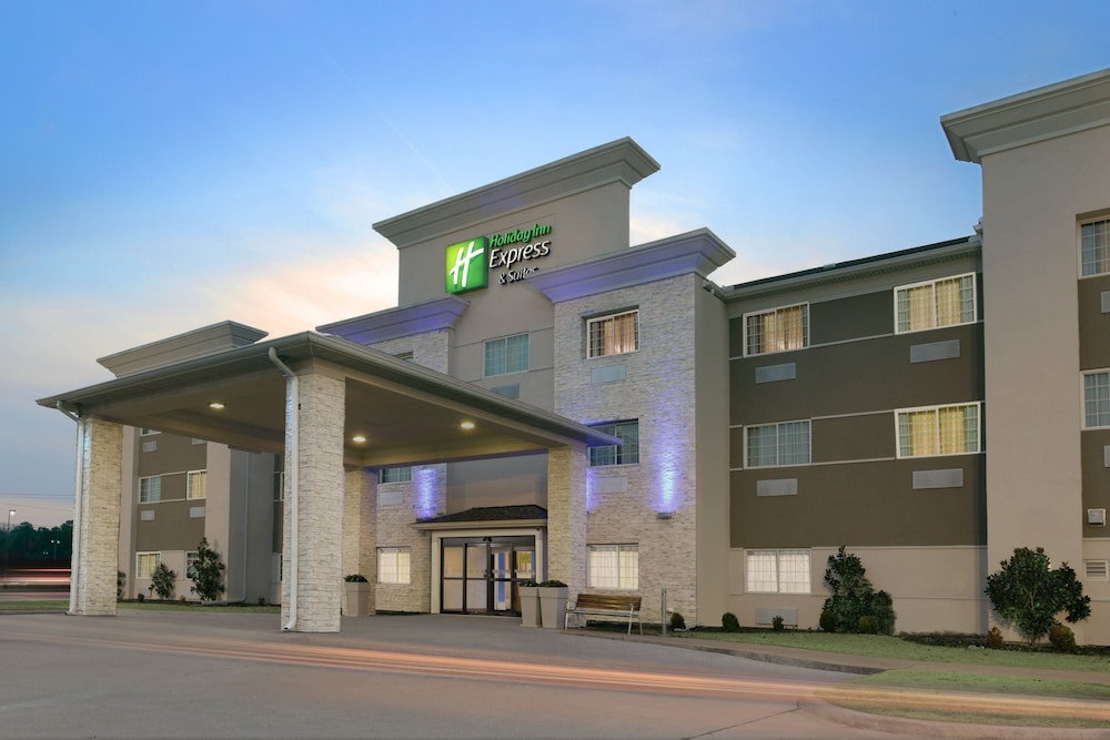 Hotel Holiday Inn Express Hotel & Suites Magnolia-Lake Columbia, an IHG Hotel - Image 1