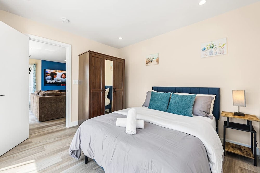 Cozy Quiet Safe Bright 4brs Home in Daly City