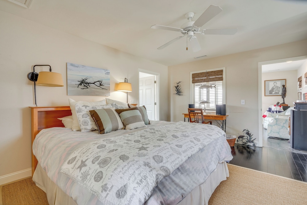 Marina & Golf Course Views: Edisto Island Home