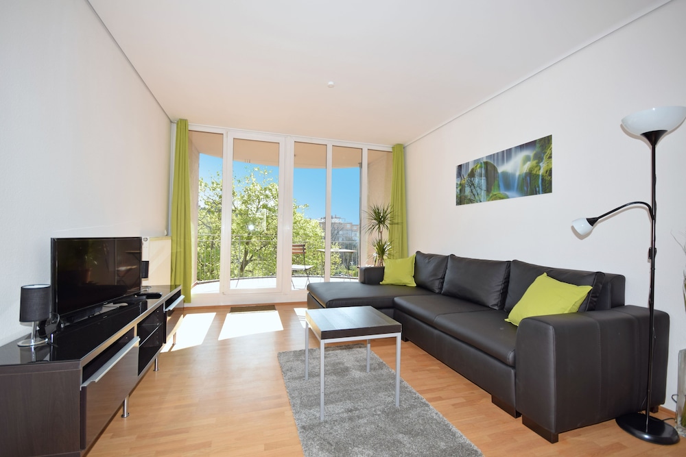 Parkview Apartments