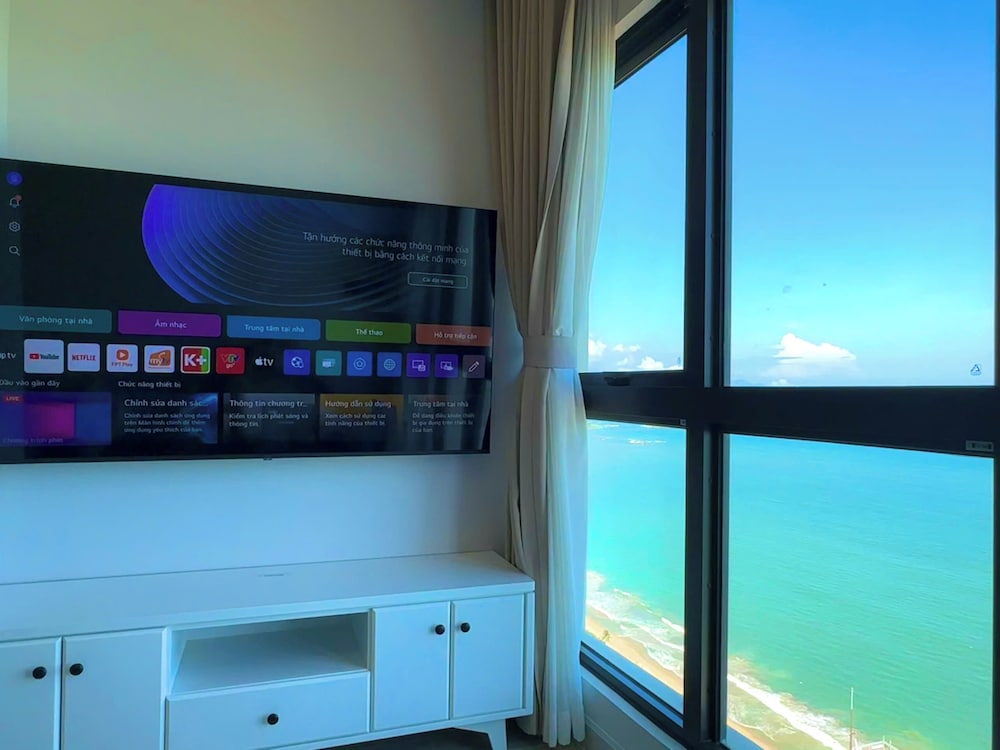Gold Coast Balcony Serviced Apartment