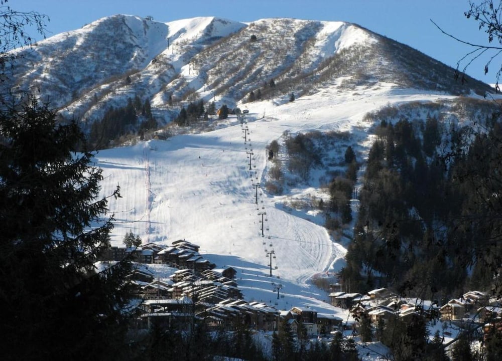 Studio in Doucy With Mountain Views