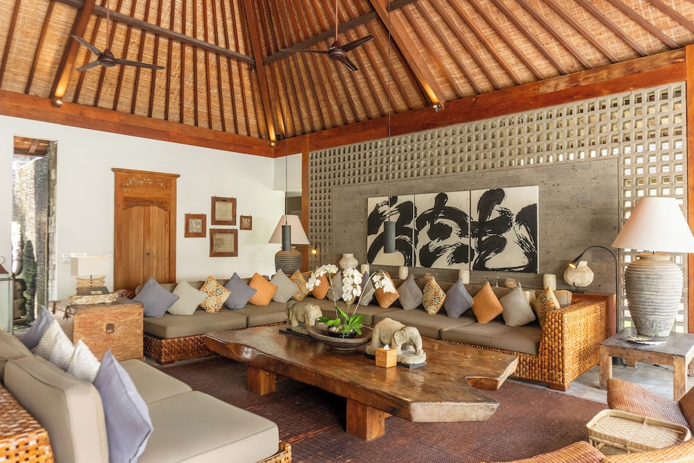 Villa Tigapuluh