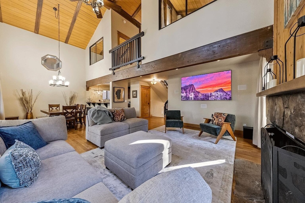 1192 Timber Lane 4 Bedroom Home