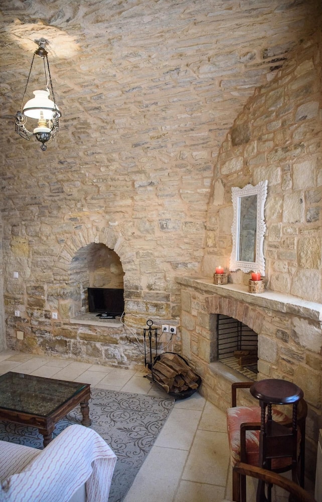 Chios Medieval Gem - Top Location Unique Interiors view 5