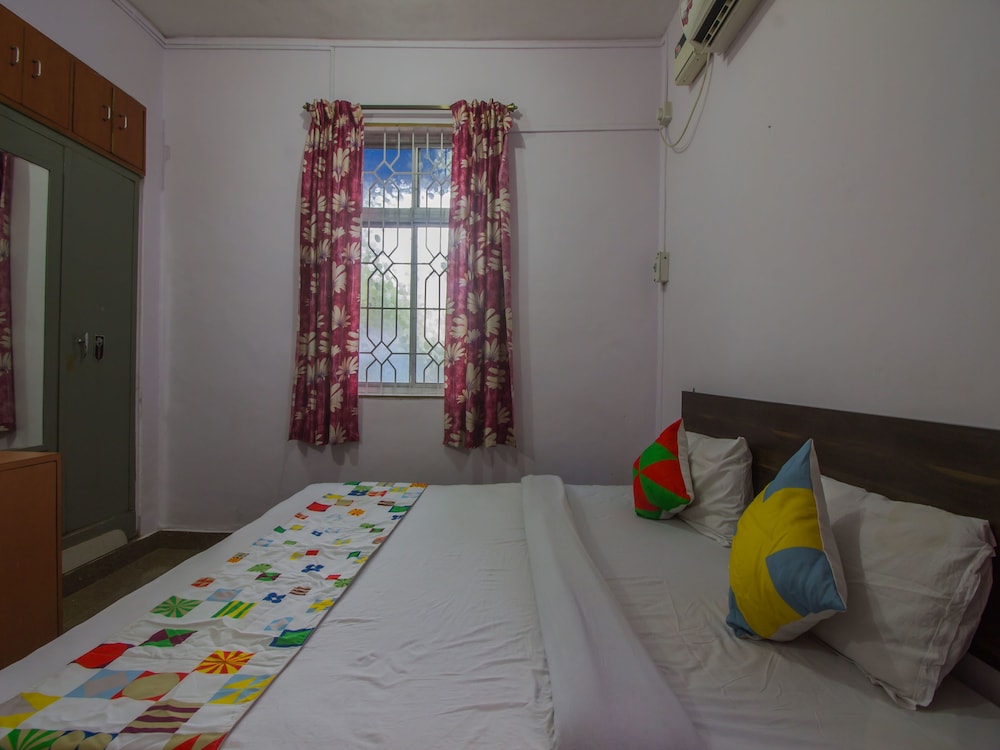 OYO 16923 Home Graceful Studio Miramar