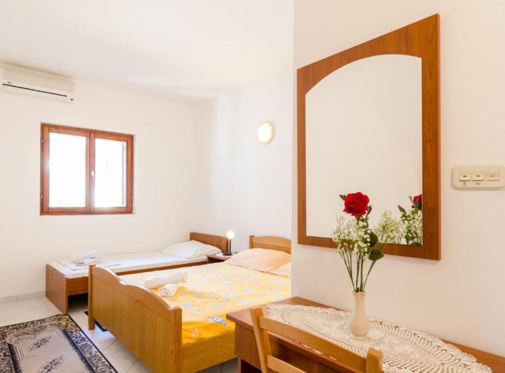Guest House Sobra 38