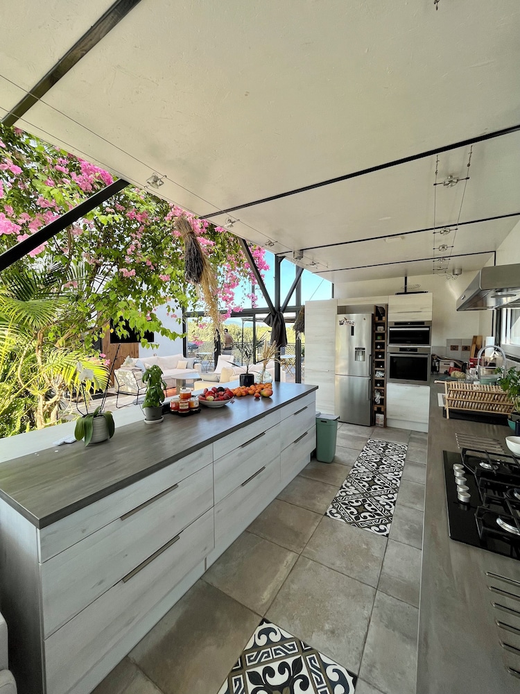 NUIKI Lodges