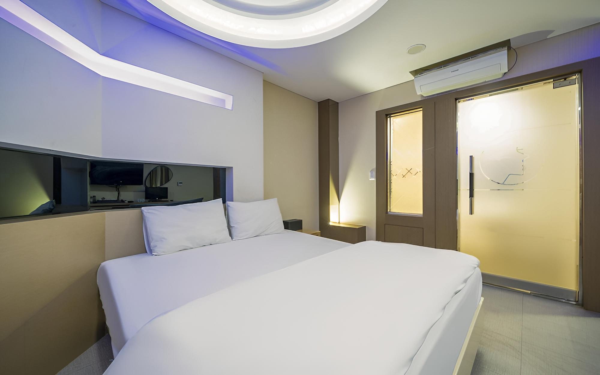 Gyeongsan Instar Hotel view 5