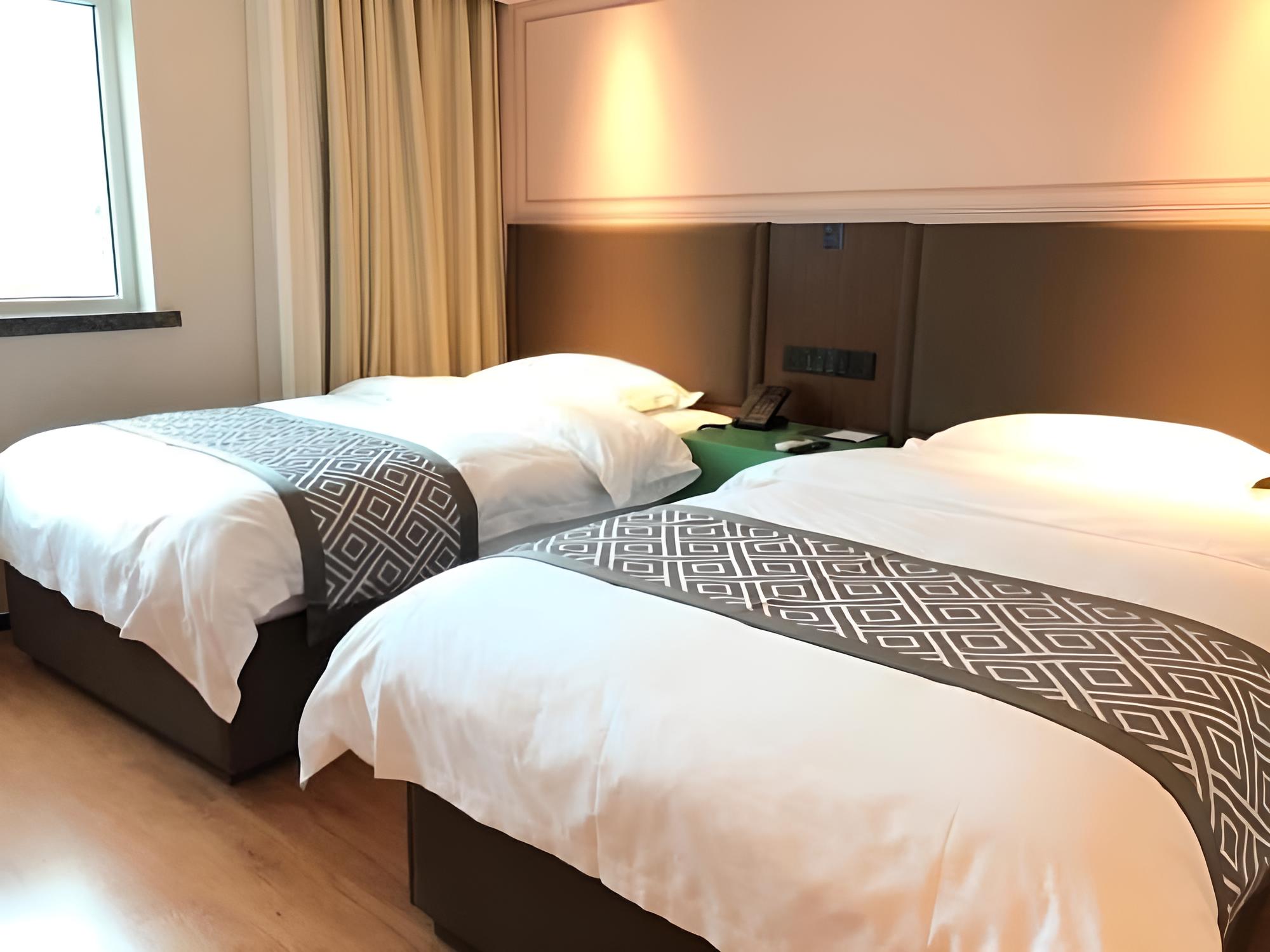 GEM Hotel Wuning Road Zhenping Road Metro Station