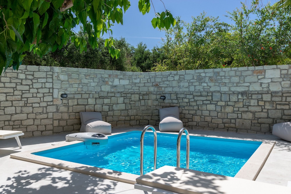 Foothills Blue Villa
