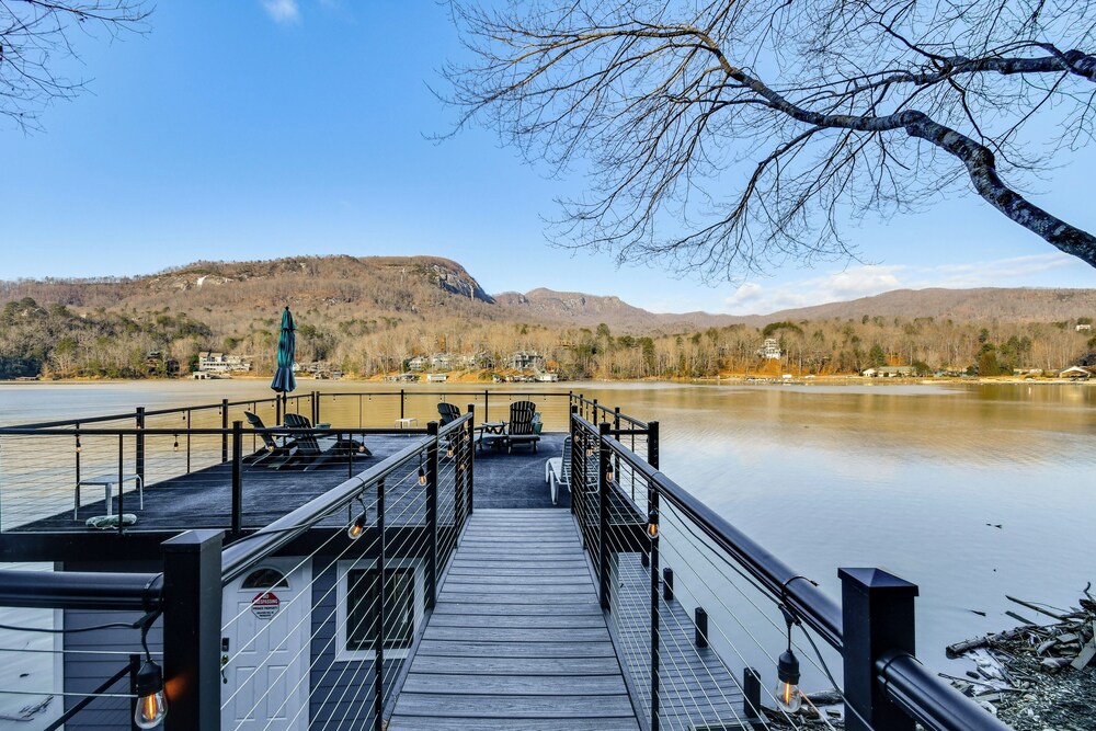 Hot Tub & Lakefront Deck: Cabin in Blue Ridge Mtns