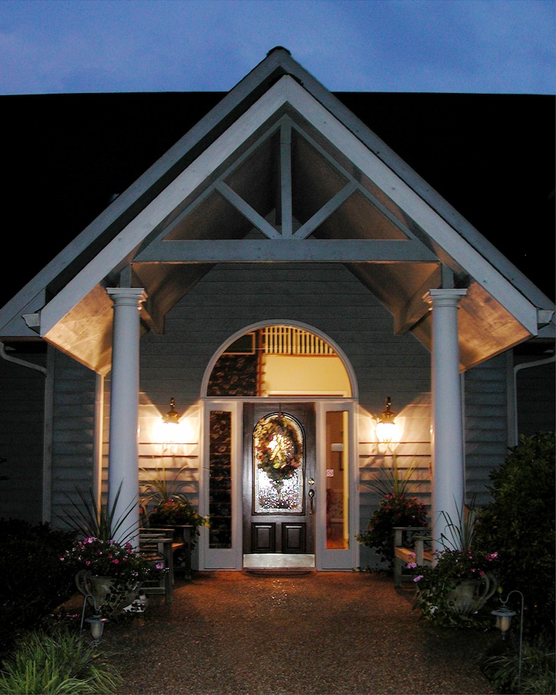 Monterey Vacations - Garden Inn Bed  Breakfast at Bee Rock - Property Image 65