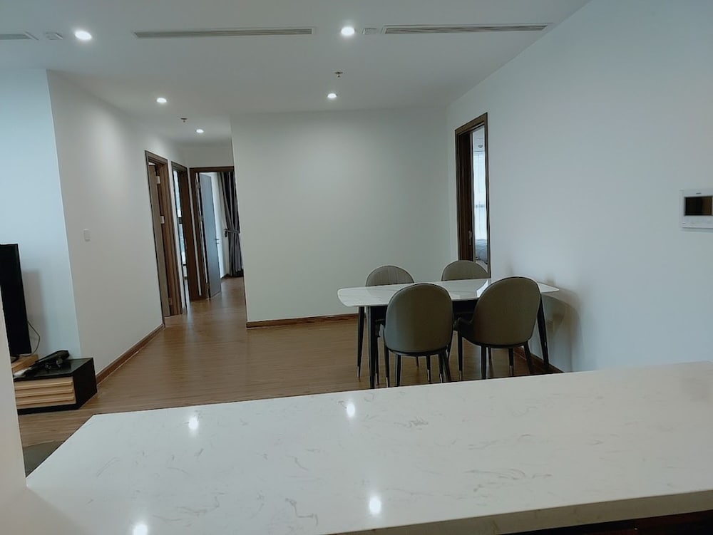 Vinhomes Westpoint Managed by Anstay Residence