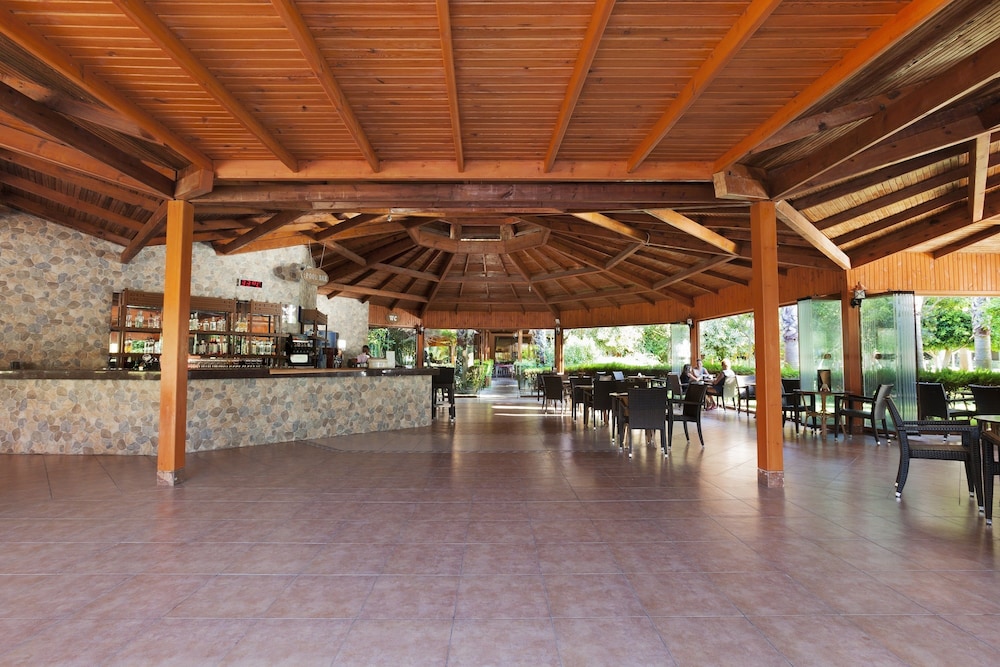 Mholiday Hotels Stone Palace Side - All inclusive