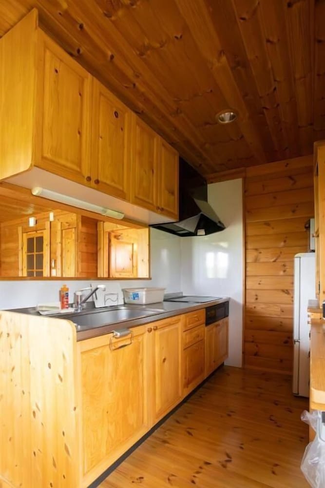 Powder Hut
