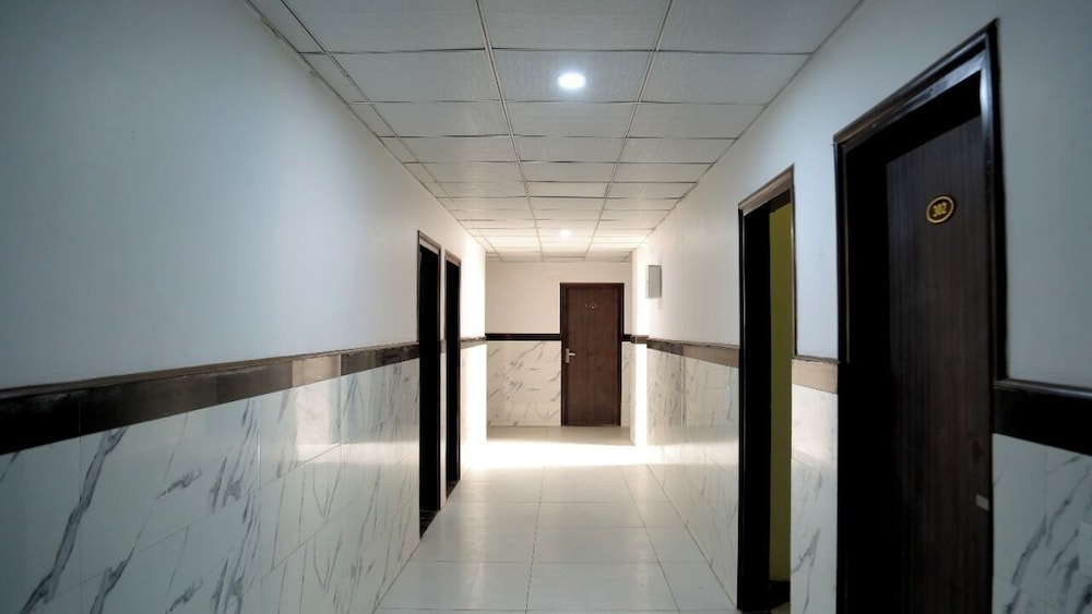 Hotel Livinn by F9 - Property Image 11