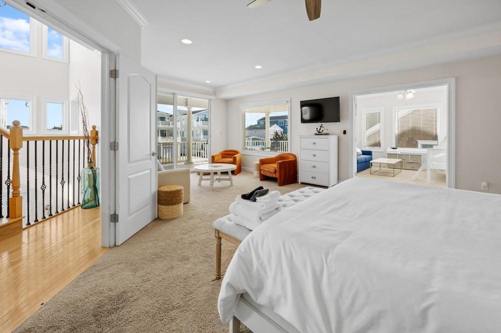 Heated Pool Hot Tub 5BR Game Room Elevator Cabana