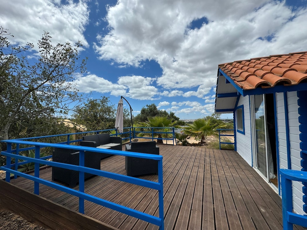 Oasis Surfcamp