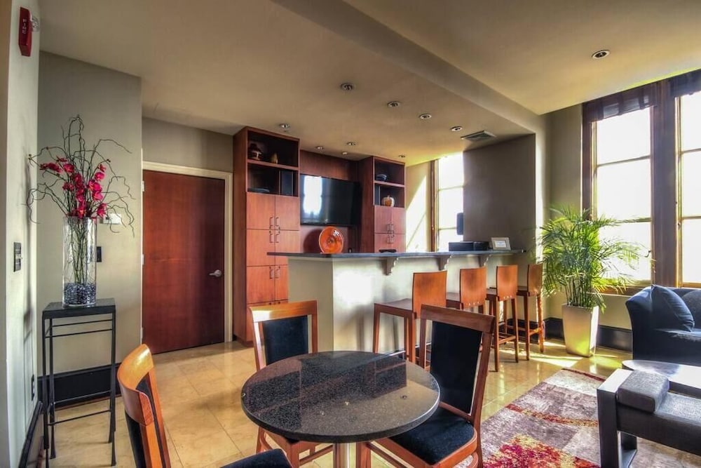 Spectacular Penthouse at 39 west.