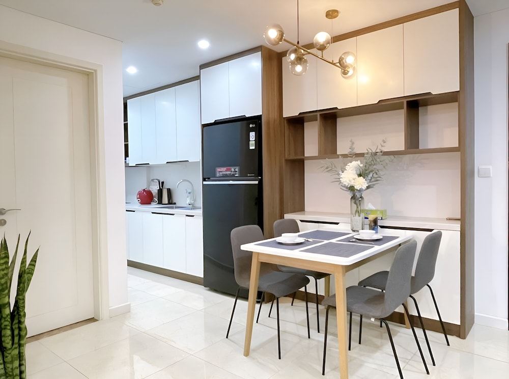 Vinhome D'capitale Service Apartment - Mikage Housing