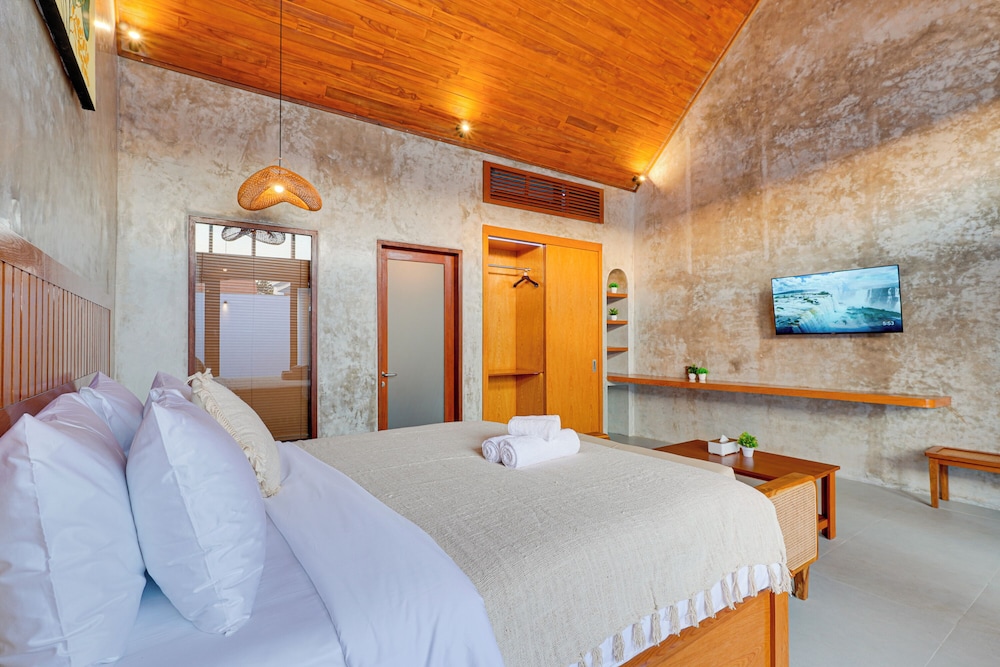 LaLuxe Villa and Residence