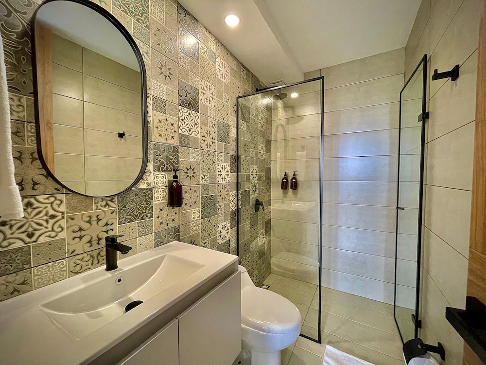 Nomadic Suites