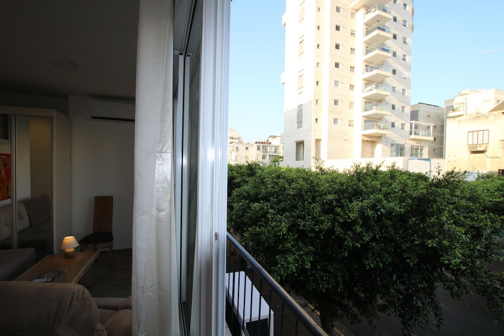 Arendalzrail Apartments - Balfour St. 61 view 2