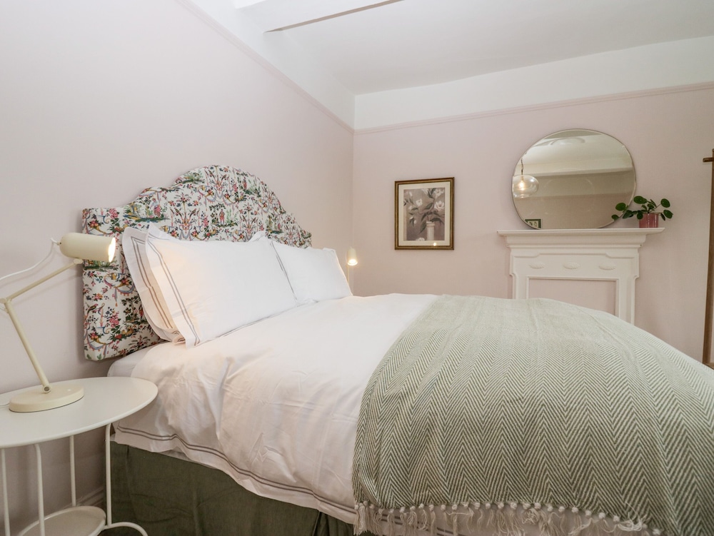 Penny Bridge House