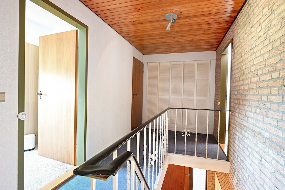Holiday Home Montferland Near Huis Bergh Castle view 4
