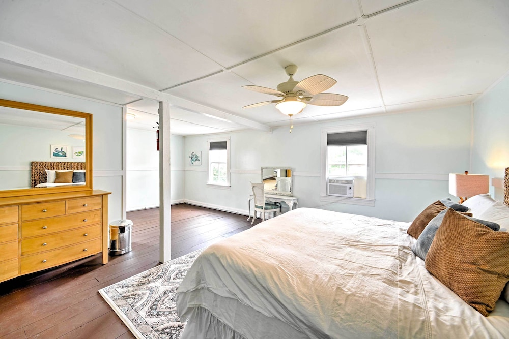 Historic Swansboro Studio w/ Intracoastal View! view 2