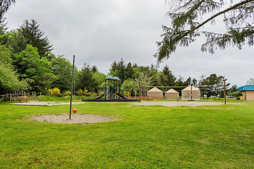 Long Beach RV & Camping Resort