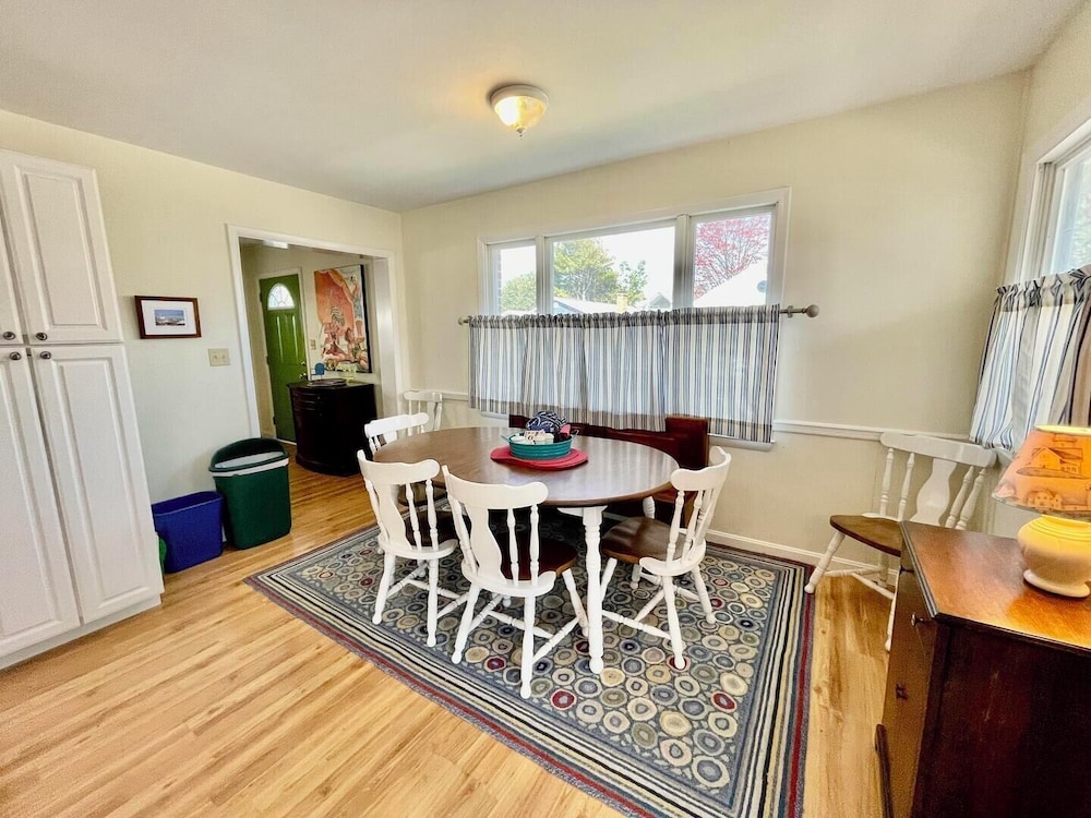 Hickman Street 304