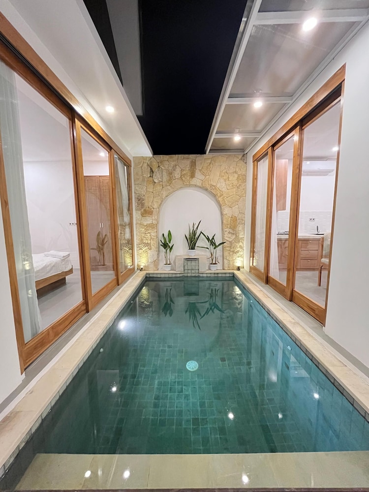 Bougenvile Luxury 2BR Private Seminyak