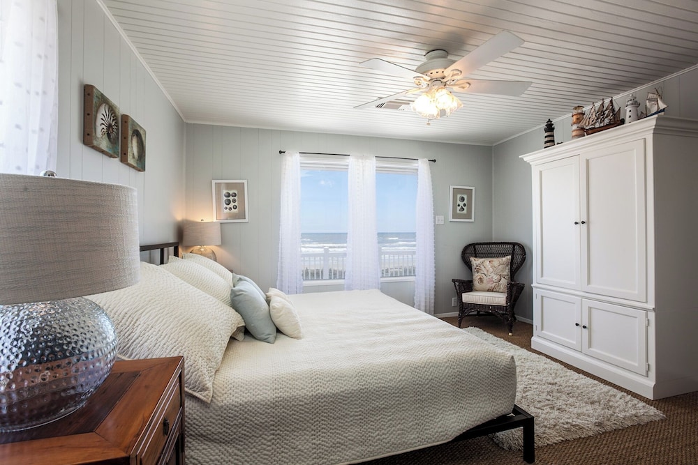 Bermuda Blue by Ryson Vacation Rentals