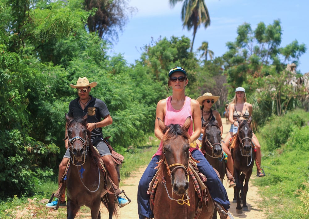 Nílu Puerto Escondido by Selina
