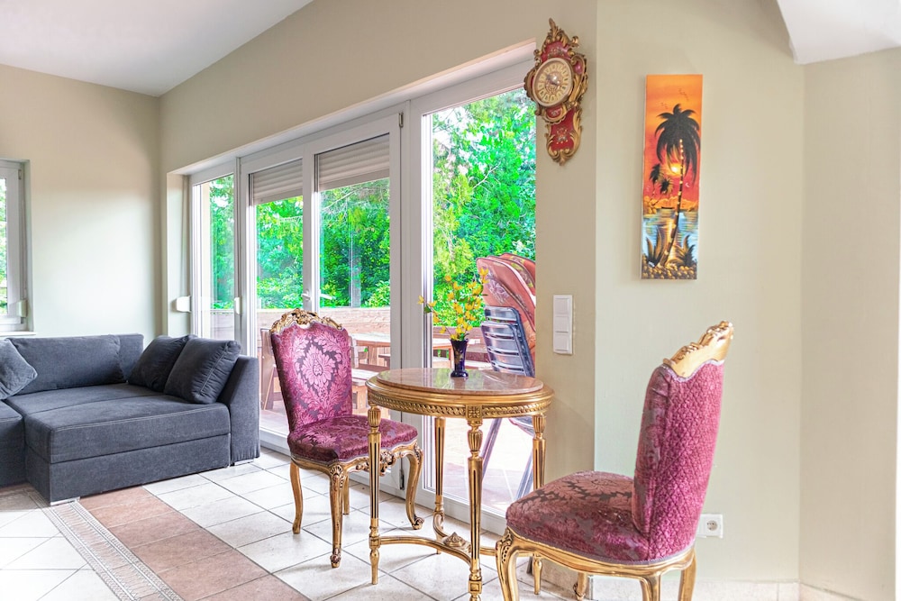 Luxury Garden Villa Sleeps 16 Guests