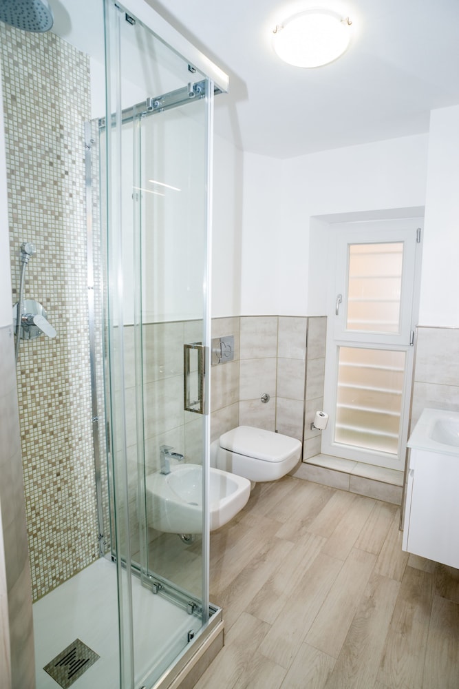 Eden Rooms