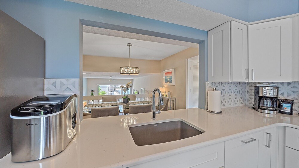 Siesta Beach Retreat 2 Bedroom Townhouse