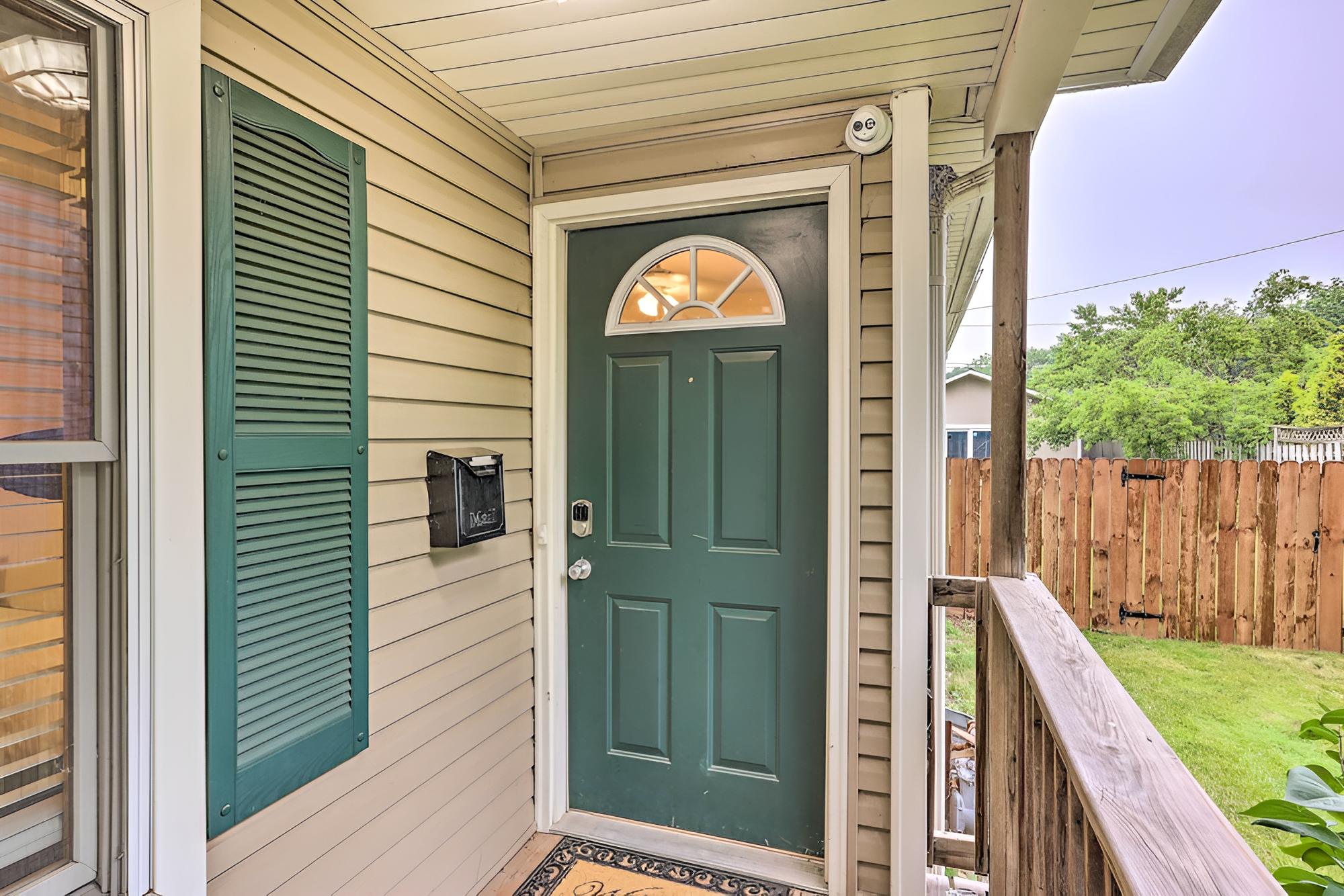 Renovated Lake Geneva Home Near Dtwn + Beach! view 3