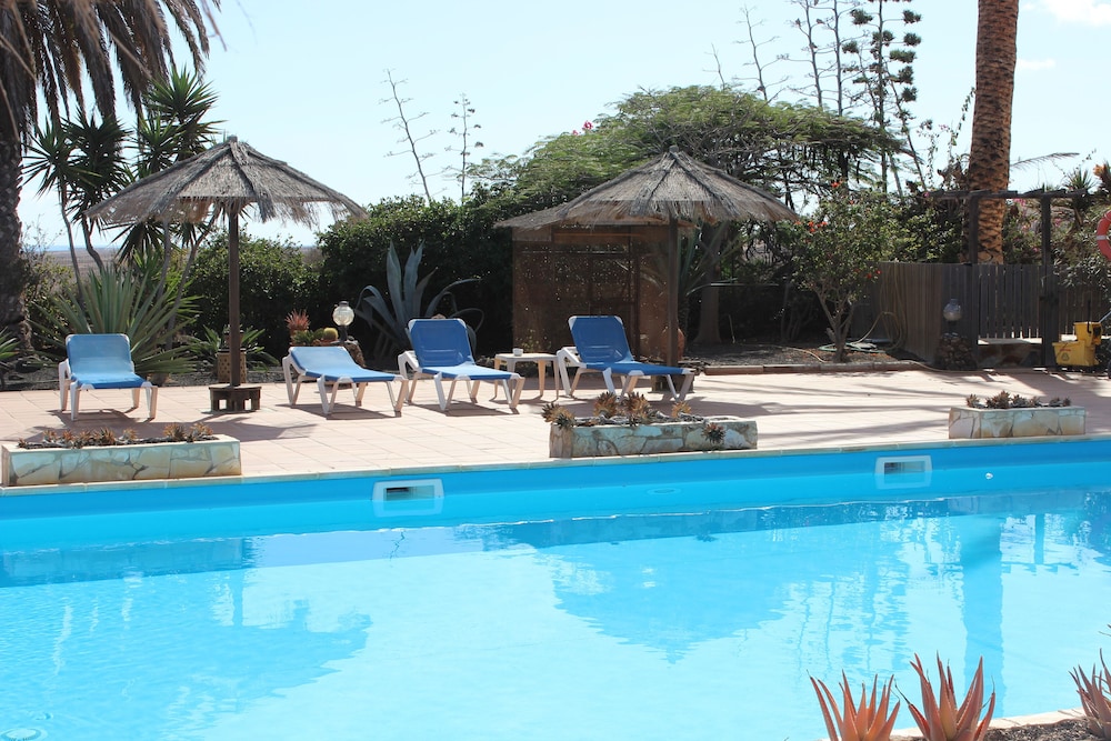 Comfortable 1-bed Bungalow in Parque Holandés