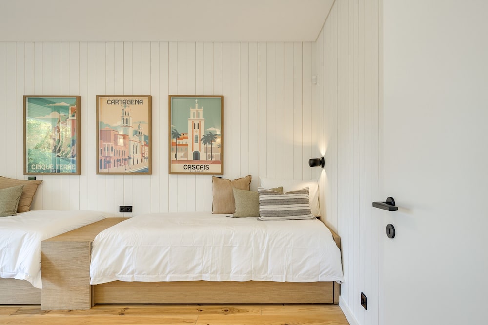 Cascais Contemporary Villa by Cadenzalux