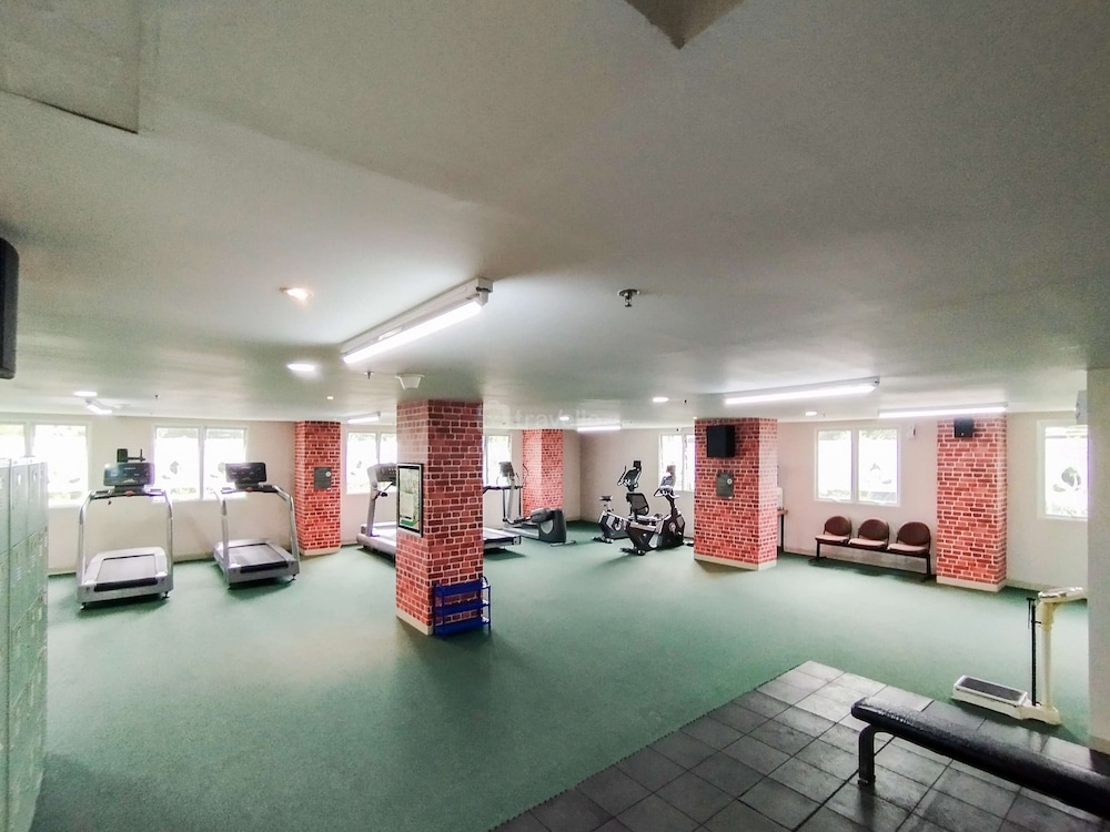 Modern 2Br Apartment Without Living Room At Parahyangan Residence