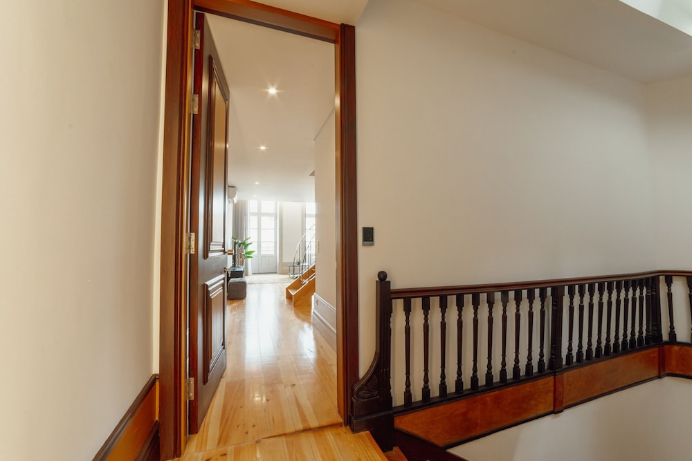 Heart OF Porto Apartment E Duplex by Vacationy